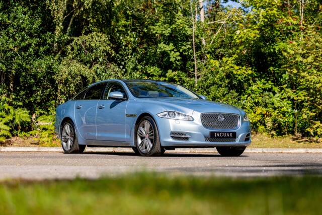 Image 1/8 of Jaguar XJ 5.0 (2010)