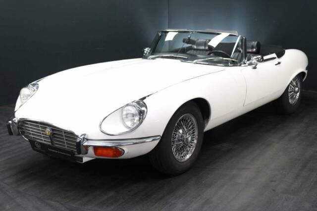 Bild 1/29 von Jaguar E-Type V12 (1974)