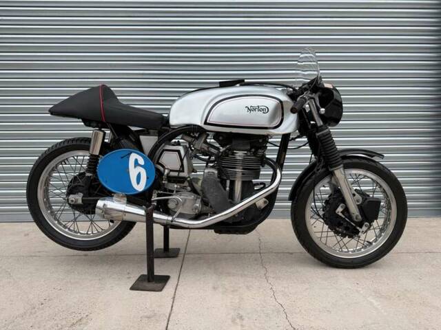 Obraz 1/48 pojazdu Norton Manx 40M (1956)