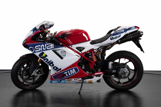 Bild 1/42 von Ducati DUMMY (2011)