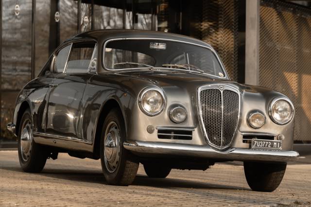 Afbeelding 1/47 van Lancia Aurelia B20 GT 2500 (1957)