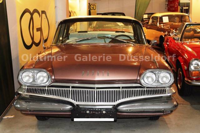 Image 1/18 de DeSoto Diplomat (1959)