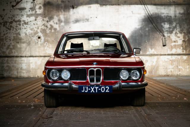 Bild 1/36 von BMW 2,5 CS (1975)