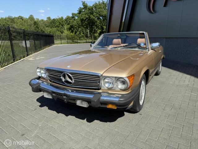 Bild 1/41 von Mercedes-Benz 560 SL (1986)