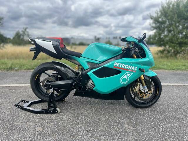 Image 1/35 de Petronas DUMMY (2003)