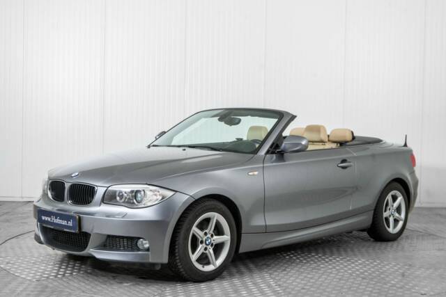 Immagine 1/50 di BMW 120i (2012)