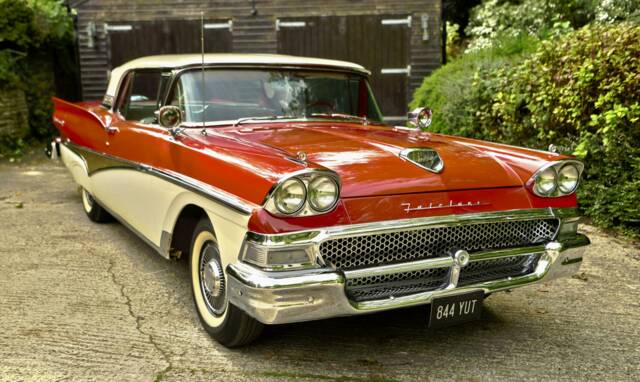 Bild 1/50 von Ford Fairlane 500 Skyliner (1958)