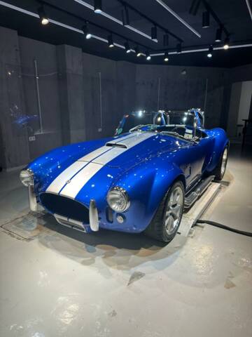 Image 1/18 of AC Cobra (2011)