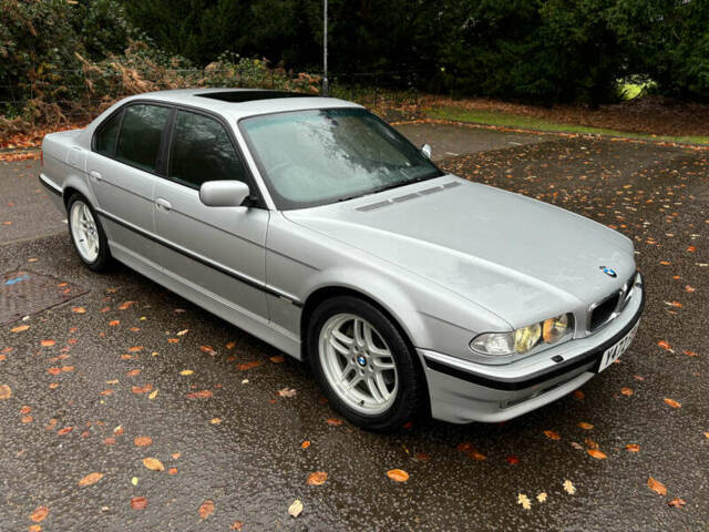 Afbeelding 1/50 van BMW 740i (2001)