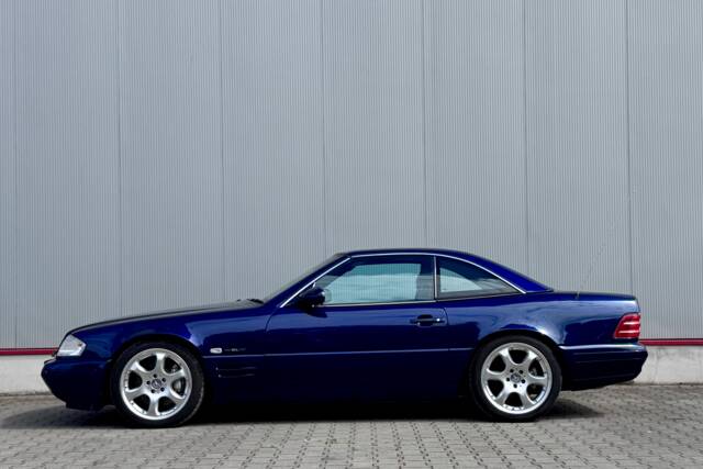 Image 1/14 of Mercedes-Benz SL 500 (2000)