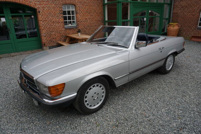 Afbeelding 1/23 van Mercedes-Benz 280 SL (1983)