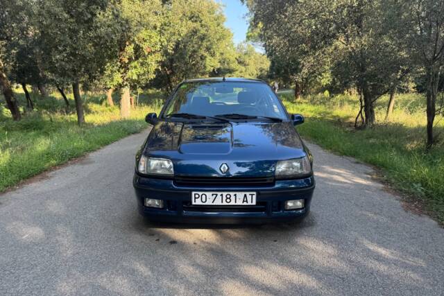 Bild 1/40 von Renault Clio I 1.8 16V (1993)