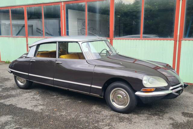 Image 1/13 de Citroën DS 21 Pallas (1969)