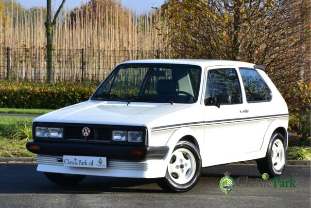 Immagine 1/50 di Volkswagen Golf Mk I 1.5 (1983)