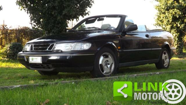 Image 1/10 de Saab 900 2.0i (1997)