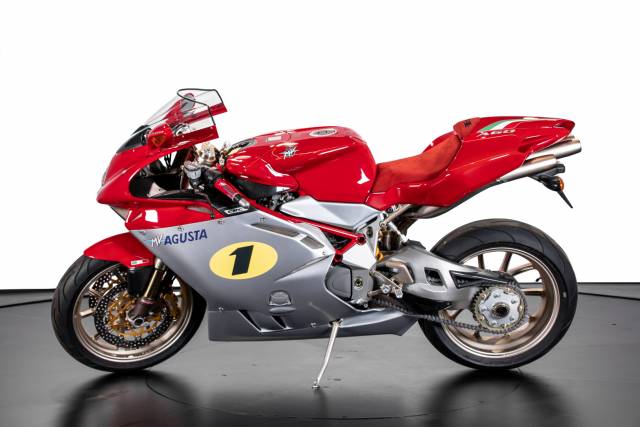 Image 1/33 of MV Agusta DUMMY (2008)