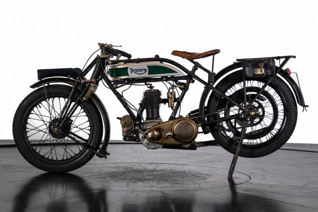 Bild 1/7 von Triumph DUMMY (1939)