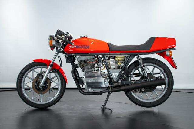 Image 1/50 of MV Agusta DUMMY (1975)
