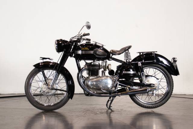 Bild 1/17 von Parilla DUMMY (1953)