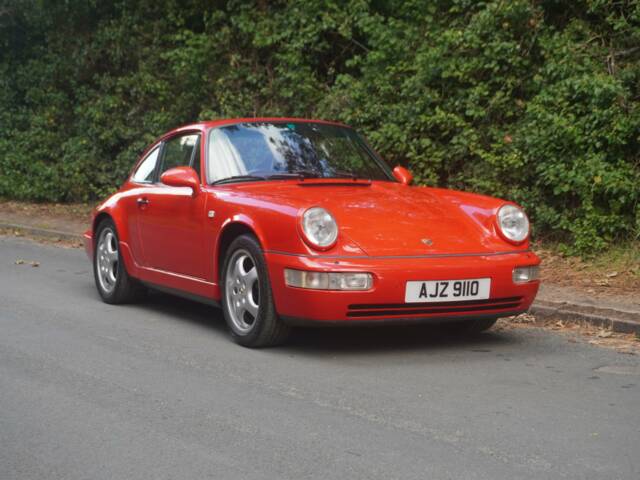 Image 1/17 de Porsche 911 Carrera 4 (1990)