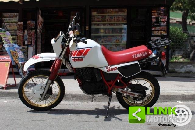 Image 1/17 de Yamaha DUMMY (1985)