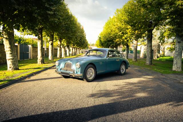 Image 1/82 of Aston Martin DB 2/4 Mk I (1953)