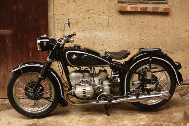 Bild 1/9 von BMW DUMMY (1952)