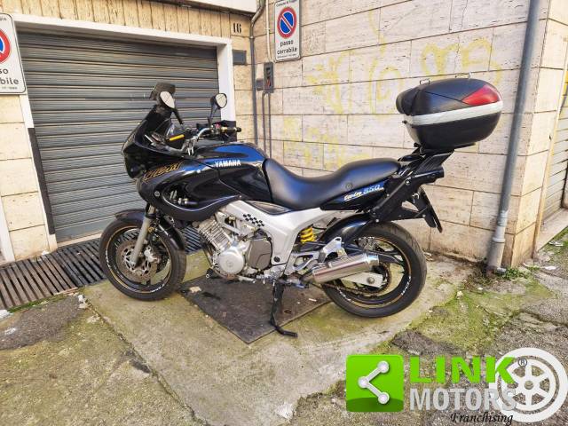 Imagen 1/9 de Yamaha DUMMY (2000)