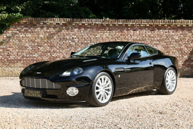 Imagen 1/50 de Aston Martin V12 Vanquish (2002)