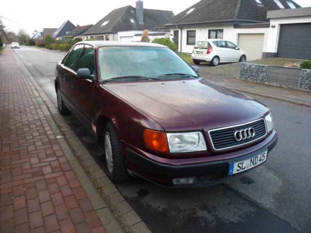 Immagine 1/22 di Audi 100 2.6 E (1993)