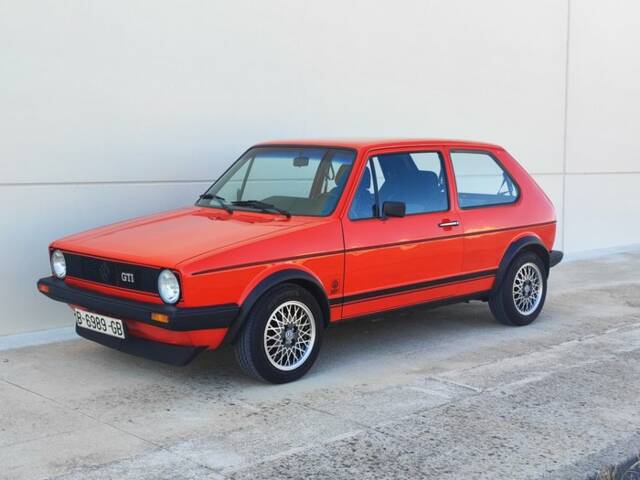 Bild 1/7 von Volkswagen Golf I GTI 1.6 (1983)