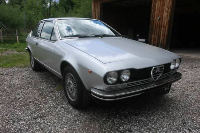 Bild 1/8 von Alfa Romeo Alfetta GT 1.6 (1979)