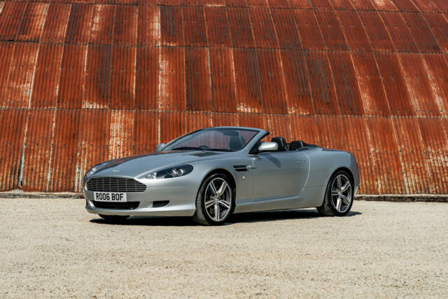 Afbeelding 1/15 van Aston Martin DB 9 Volante (2006)