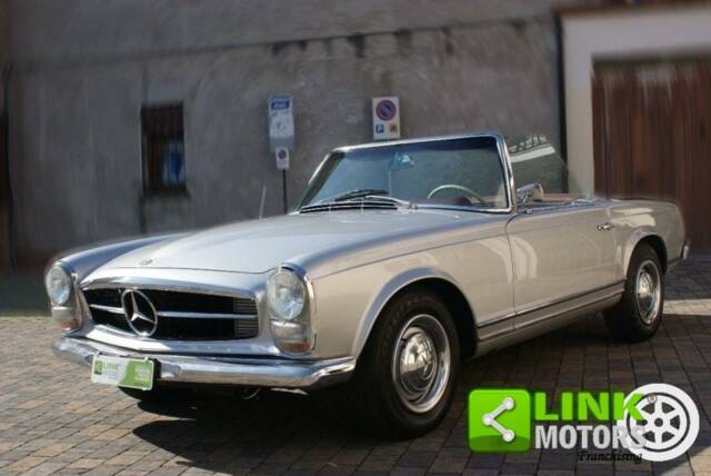 Imagen 1/50 de Mercedes-Benz 230 SL (1967)