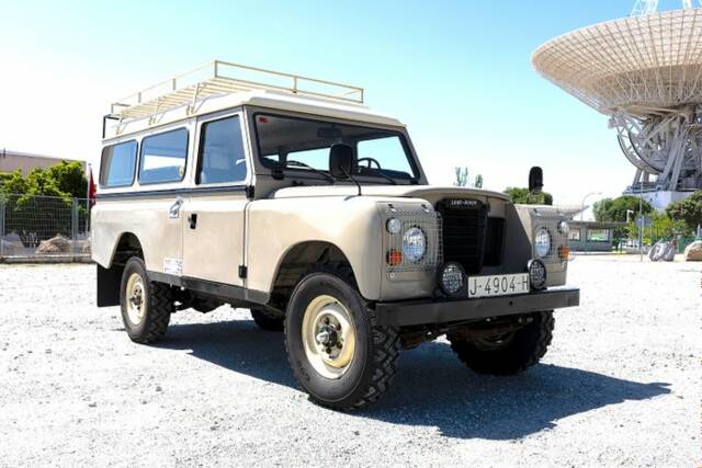 Bild 1/7 von Land Rover 109 (1984)