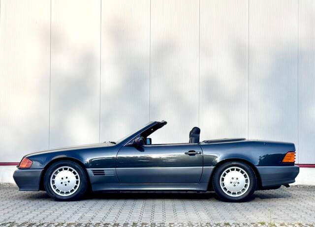 Imagen 1/36 de Mercedes-Benz 300 SL-24 (1992)