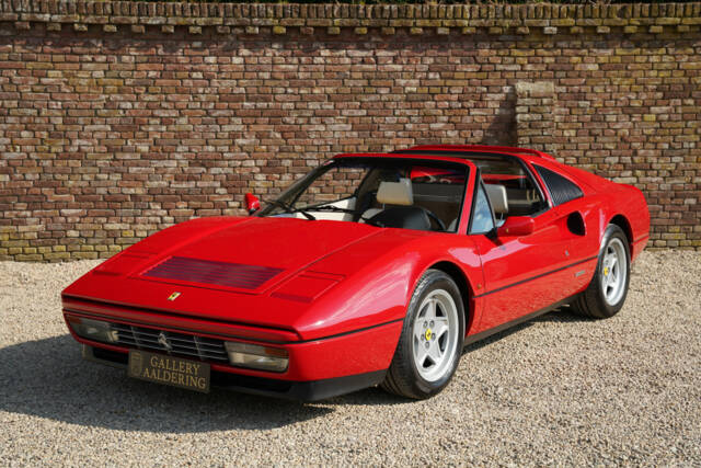 Bild 1/50 von Ferrari 328 GTS (1986)