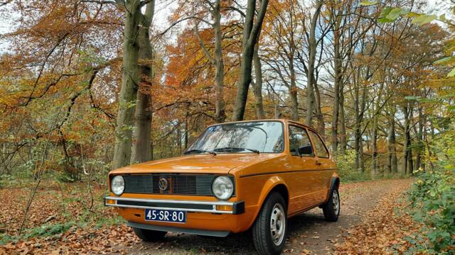 Image 1/10 de Volkswagen Golf Mk I 1.6 (1977)