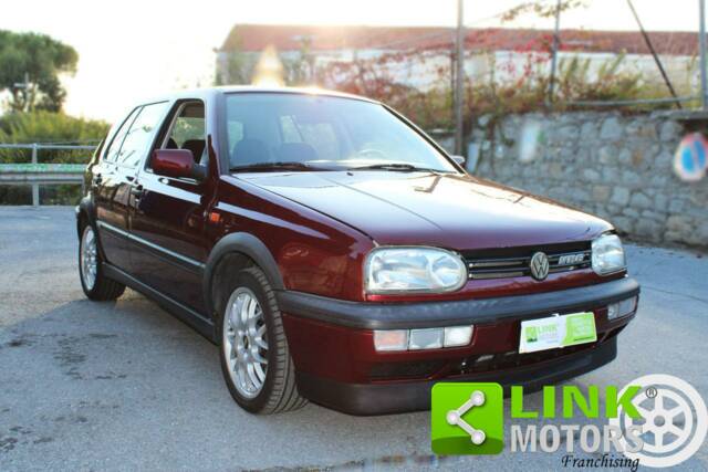Bild 1/10 von Volkswagen Golf III 2.8 VR6 (1993)