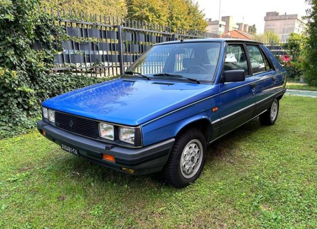 Bild 1/7 von Renault R 11 TSE (1983)