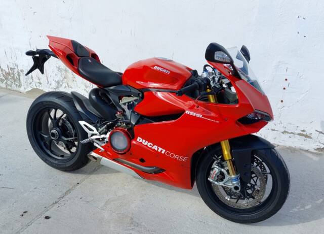 Image 1/5 de Ducati DUMMY (2012)