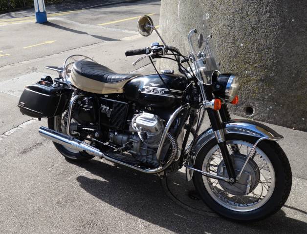 Image 1/21 of Moto Guzzi DUMMY (1973)