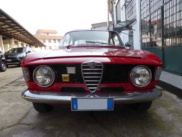 Alfa Romeo Giulia Gt Anni 70.Classic Cars For Sale On Classic Trader Www Classic Trader Com