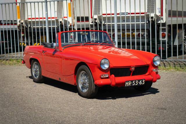 Image 1/8 of MG Midget (1964)