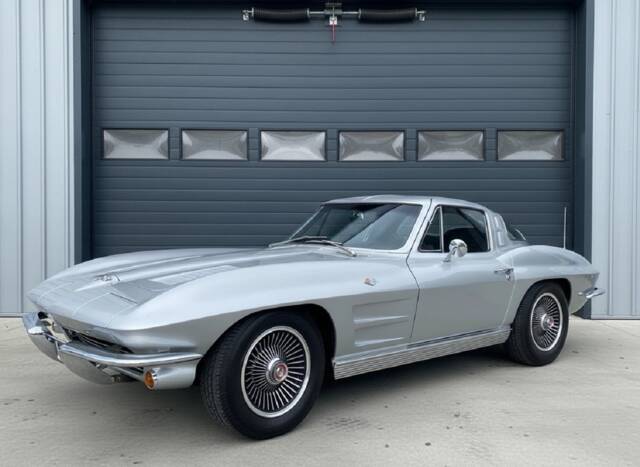 Bild 1/20 von Chevrolet Corvette Sting Ray (1963)