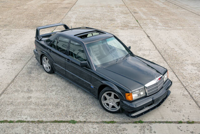 Image 1/51 of Mercedes-Benz 190 E 2.5-16 Evolution II (1991)