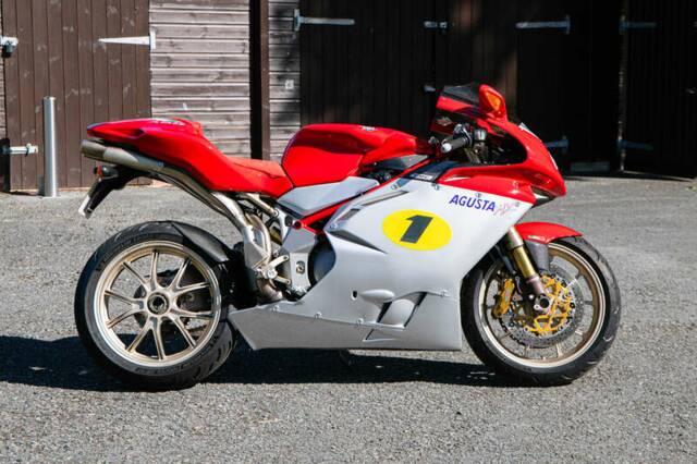 Image 1/30 of MV Agusta F4 1000 S (2004)