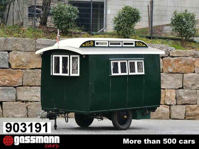 Bild 1/15 von Eccles Jacobean (1928)