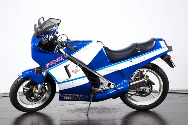 Bild 1/15 von Suzuki DUMMY (1990)