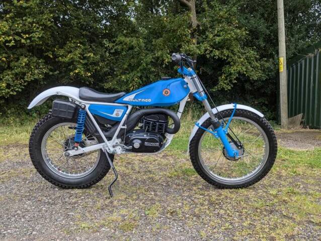 Image 1/34 of Bultaco DUMMY (1982)